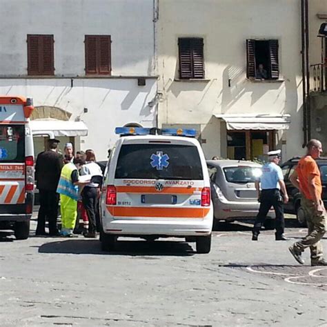 Dimenticata In Auto Dalla Mamma Muore Bimba Di Mesi Giornale Di