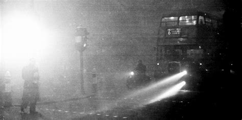 1952 - The Great London Smog ~ LoupDargent.info