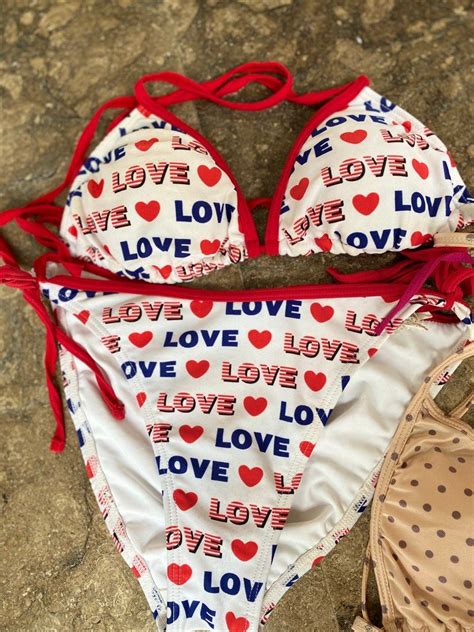 Bikini Size S M Fesyen Wanita Pakaian Wanita Lainnya Di Carousell