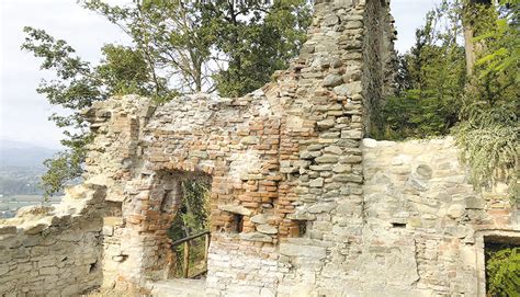 Torna In Vita Uno Dei Simboli Di Ceva La Rocca Del Forte Riapre Al