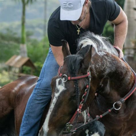 Luto Eduardo Costa Chora A Perda De Baruk Seu Cavalo Milion Rio