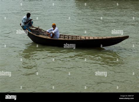 Dhaka Passenger Ferry Hi Res Stock Photography And Images Alamy