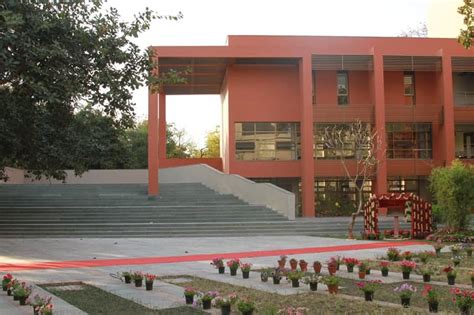 Inside LSR's recently inaugurated academic complex - DU Beat