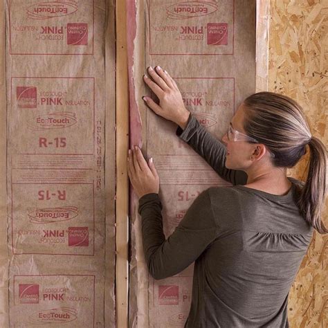 Owens Corning R 15 Fiberglass Batt Insulation With Sound Barrier 15 In W X 93 In L In The Batt