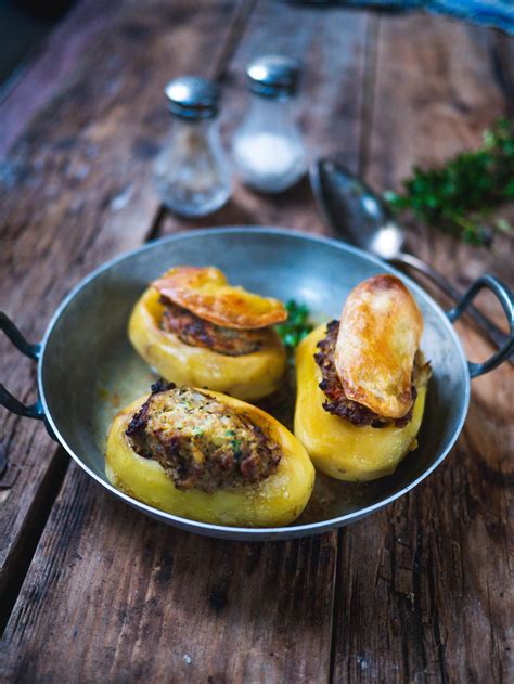 Pommes de terre farcies Recette à la viande hachée