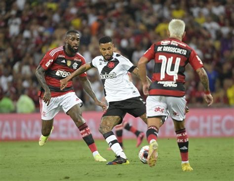 Escalação do Flamengo Vítor Pereira faz mistério mas time titular