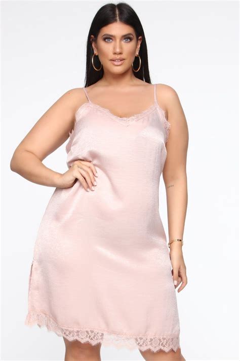 Forever Glowing Midi Dress Blush In 2020 Fashion Light Blue Long