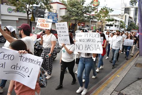 Con marcha pacífica claman por una iglesia justa en Culiacán