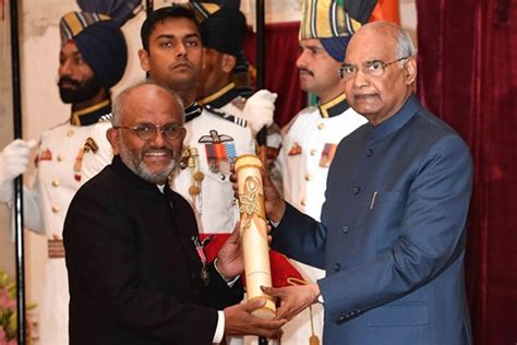 Shantanu Narayen accepting Padma Shri - SuperbHub