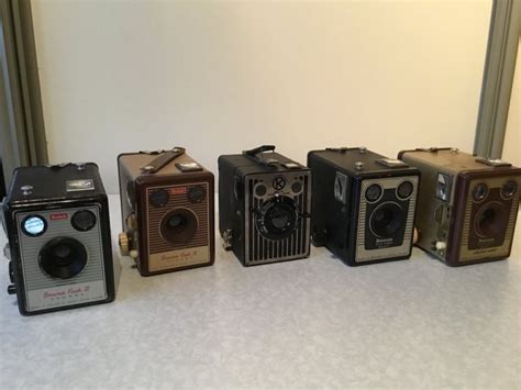 Kodak Brownie Flash Iii And Flash Iv Kodak Brownie Six20 Catawiki