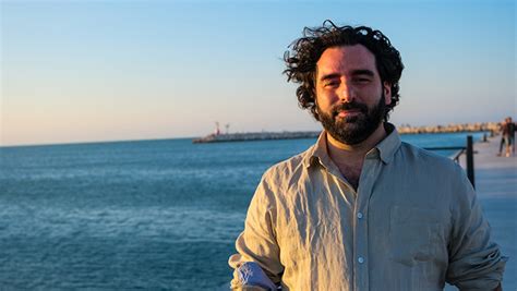 Parroco demansiona educatore gay Tonti cita il Papa Chi è lui per