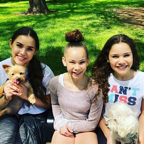 Olivia Haschak☀︎ No Instagram Tb To The Park With My Sisters ️