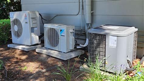 2000 Comfortmaker Soft Sound CHP Heat Pump Running In Cool Mode And Two