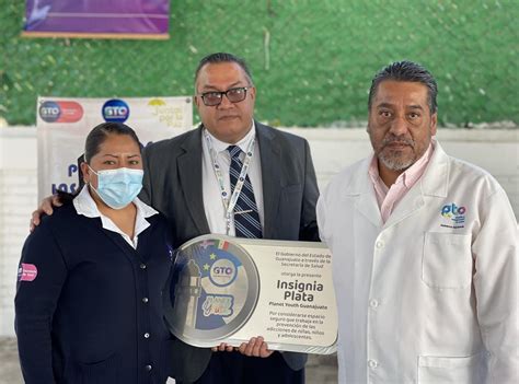 Ssg Entrega Insignias Plata A Espacios Del Municipio De Victoria