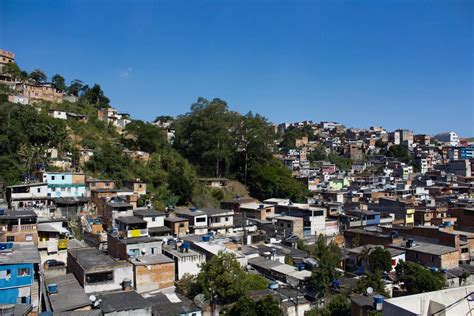 Moradores Do Jardim Za Ra Em Mau Enfrentam Escassez De Espa Os De