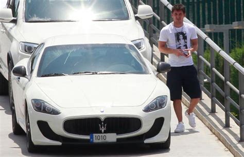 Lionel Messi | Maserati GranTurismo MC Stradale | Celebrity Carz