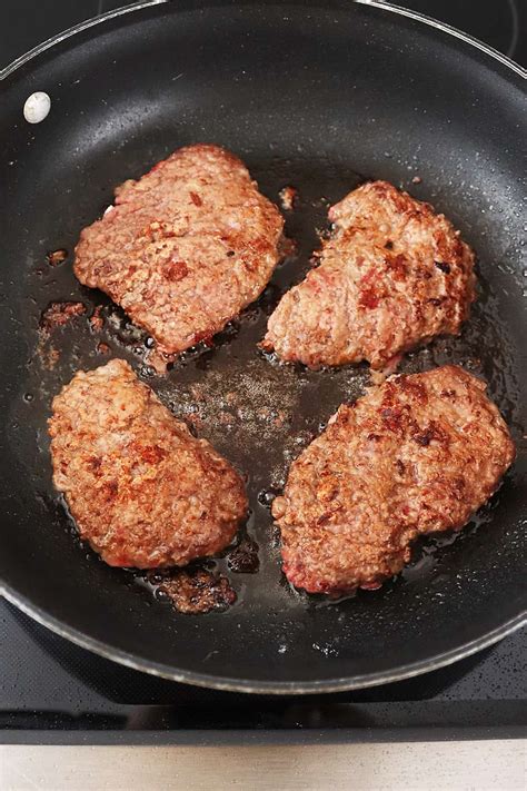 Oven Baked Cube Steak With Red Gravy Recipe Simply Happenings