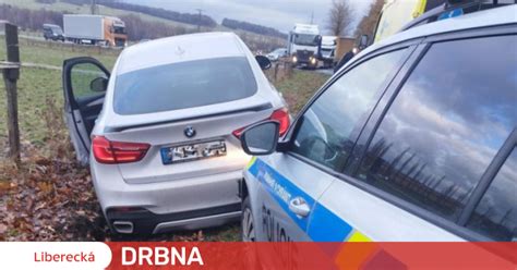 Video Cizinec Pod Vlivem Drog Se Til Sm Rem Na Polsko S Kraden M