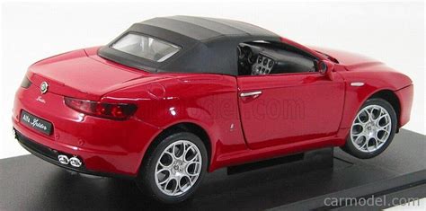 WELLY 18007HW Масштаб 1 18 ALFA ROMEO SPIDER 2006 SOFT TOP RED BLACK