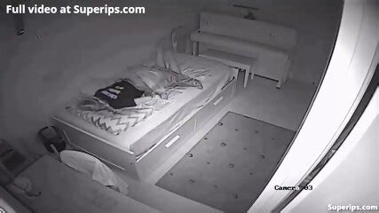 IPCAM American Blonde Teen Masturbates On Her Bed