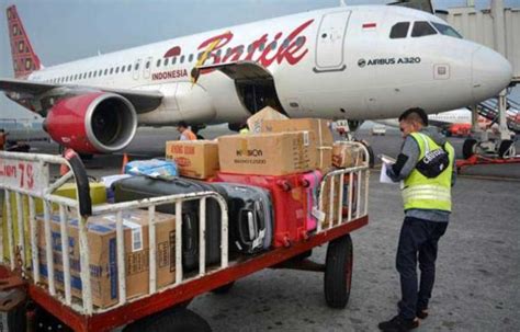 Viral Komplain Penumpang Karena Koper Jebol Batik Air Lakukan