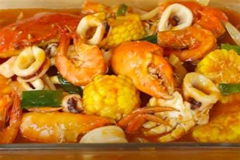 Resep Seafood Saus Padang Ala Chef Devina Hermawan Dijamin Gurih Dan