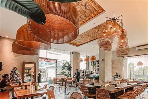 Rekomendasi Cafe Jam Di Medan Paling Hits Suasananya Cozy