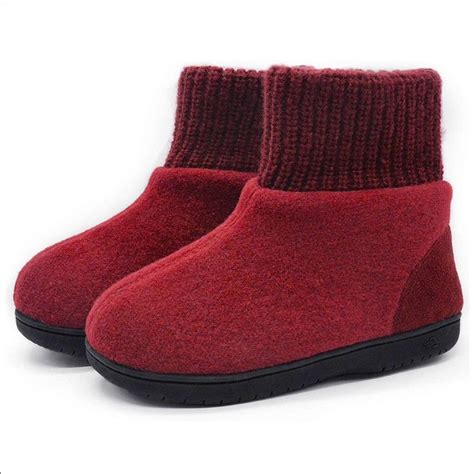 🎀 Bootie Slippers with Knitted Collar 🎀 WINE in 2024 | Slippers, House ...