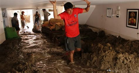 Ciclón Yaku 300 Casas En La Libertad Quedan Bajo El Lodo Por Fuertes Lluvias Y Desborde Ríos