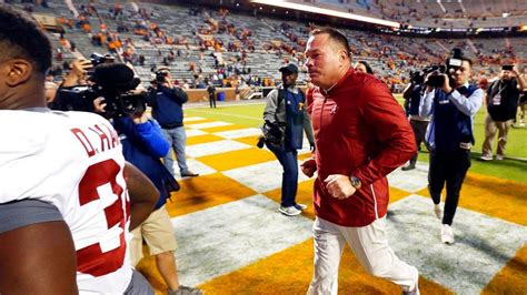 Former Central Michigan Coach Butch Jones Lands Head Coaching Job At