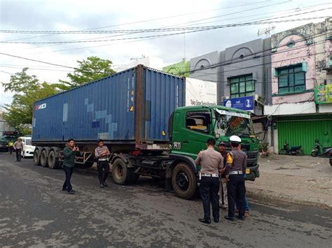 Truk Trailer Sumbu Iii Dilarang Beroperasi Di Kabupaten Gowa Ini