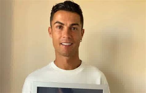 Cristiano Ronaldo Ganha Certificado Do Guinness Como Maior Artilheiro