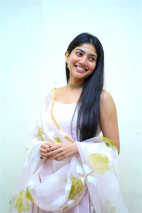 Sai Pallavi Pictures, Photos And HD Images - Kerala9.com