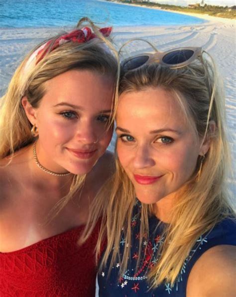 Reese Witherspoons Familienalbum Galade