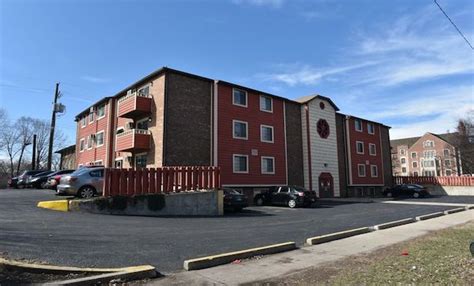 Muinzer South Street Buy 528 Bed Student Housing Portfolio Near Purdue