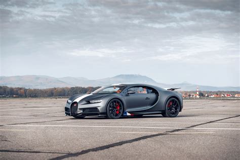 La Bugatti Chiron Sport Les Légendes Du Ciel Célèbre Les As De Laviation