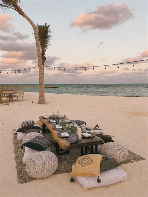 Beach Dinner Vacation Dinner On The Beach Dinner Set Up Beach