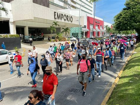 La Jornada Marchan Maestros De La Ceteg En Acapulco Para Exigir Bases