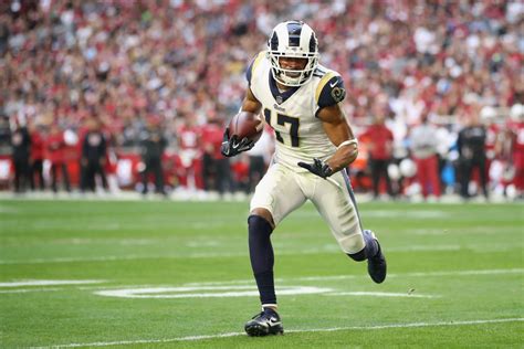 Rams Wr Robert Woods Suffers Devastating Injury The Spun