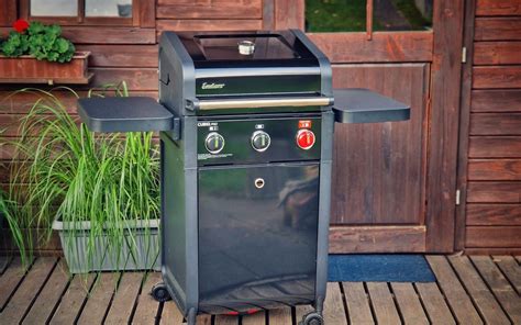 Enders Gasgrill Boston Pro 4 KR Turbo II Der Aldi Grill 2024 Im Test