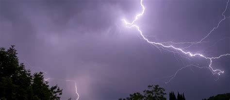 Orages un homme meurt foudroyé en Haute Savoie