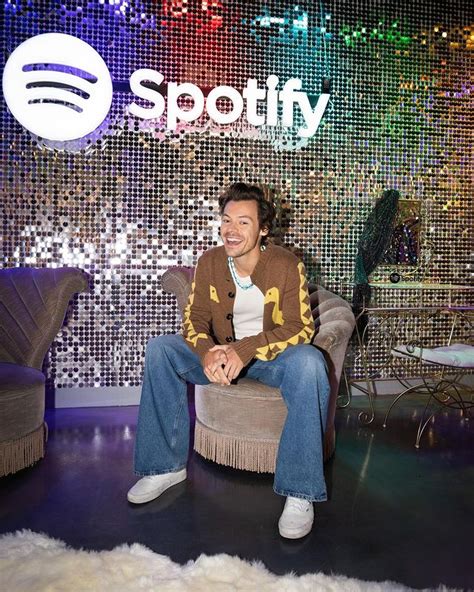 Harry Styles Hosts Harrys House Album Release Party With Spotify