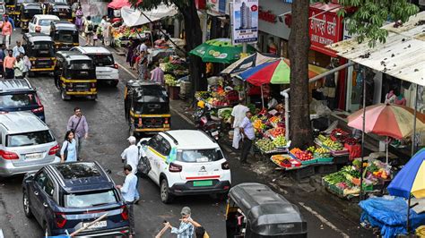 ‘Illegal hawkers’ livelihoods lost amid BMC crackdown, what’s the way ...