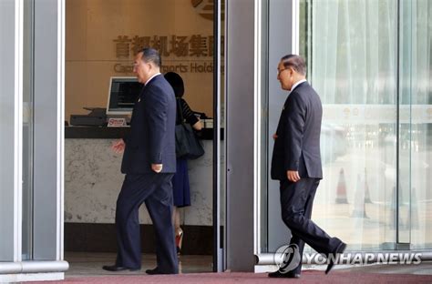 유엔총회 참석 리용호 북한 외무상 베이징서 출발 연합뉴스