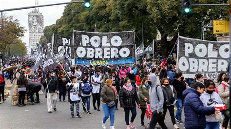 La Marcha Piquetera Llegó Al Ministerio De Desarrollo Social Luego De