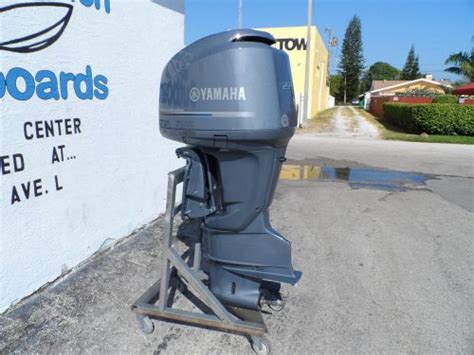 Sell 2003 225HP 225 HP YAMAHA FOUR STROKE OUTBOARD MOTOR F225 In West