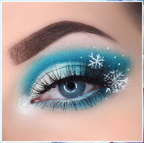 Get Festive With Christmas Makeup For Beginners