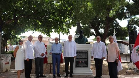 Ofrenda Floral Ante El Busto Del Pr Cer Peruano Don Jos Faustino