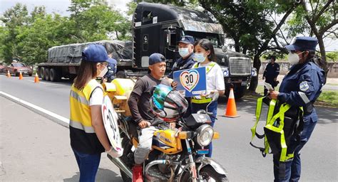 Pnc Realiza Control De Tr Nsito Vehicular En San Vicente Para Fomentar