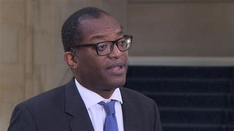 Fuel supply crisis: Business secretary Kwasi Kwarteng says soldiers ...